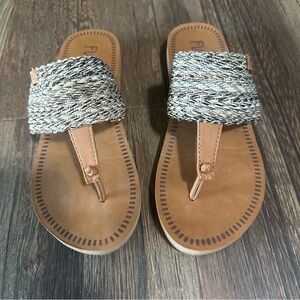 Flojos woven braided flip flop women's size 7 sandal